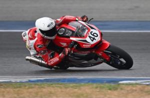 ARRC 2024 Thailand : Rider Herjun AF Dari Tim Astra Honda Juarai Kelas AP250, Bikin Keok Pembalap Yamaha 