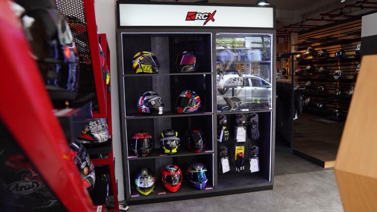 RCX Motogarage Kini Buka Cabang di Bandung, Siapkan Ragam Apparel Berkualitas Untuk Bikers 