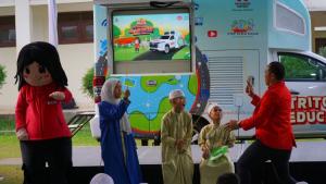 Melalui Program Triton Educar Ramadan 2024, Mitsubishi Motors Tebar Kegembiraan di Panti Asuhan dan Rumah Singgah 