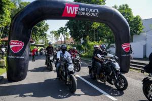 305 Ducati Pecahkan Rekor MURI di Event We Ride As One di Candi Prambanan