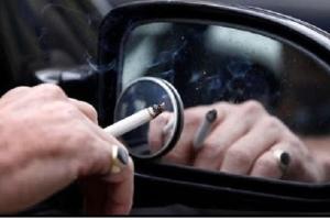 Mengapa Merokok saat Berkendara adalah Tindakan Berbahaya, Simak Bahaya dan Sanksi Hukumnya